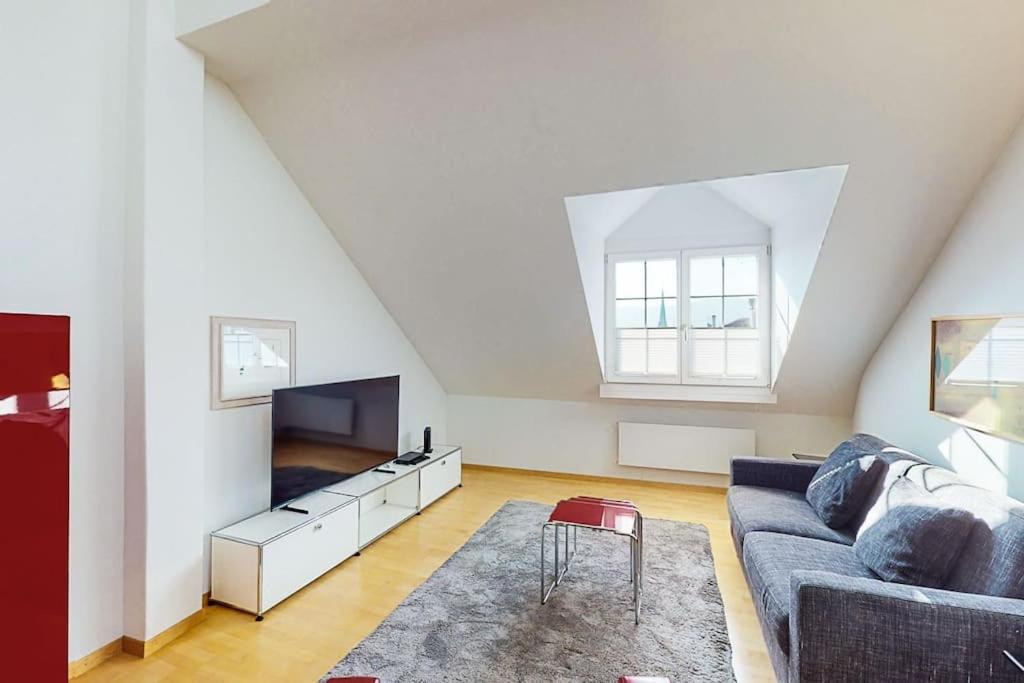 Maisonette Penthouse In Old Town - Uz10 Zurigo